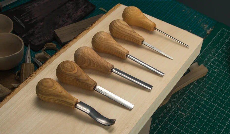 basic wood carving tools