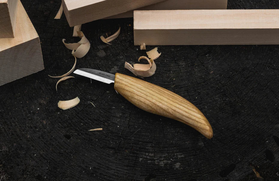 basic wood carving tools